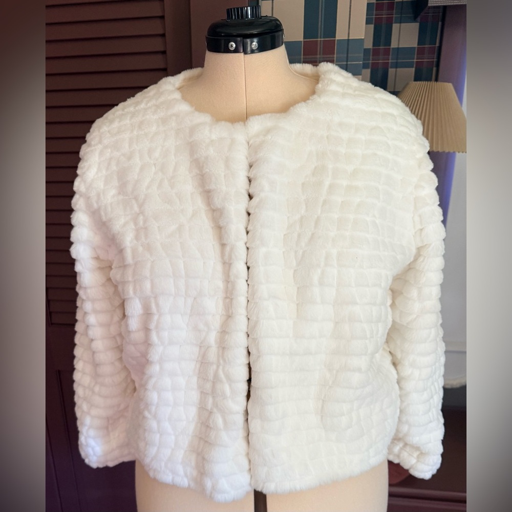 Elegant White Faux Fur Jacket
